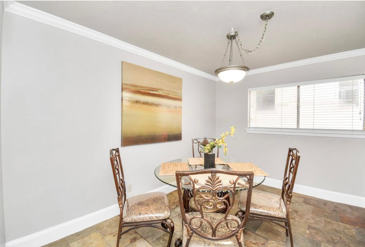 Stunning Private Room In Town Home Houston Ngoại thất bức ảnh